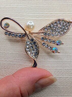 Dragonfly-Shaped Brooch Pin - Clear Rhinestones & Simulated Pearl - NWOT